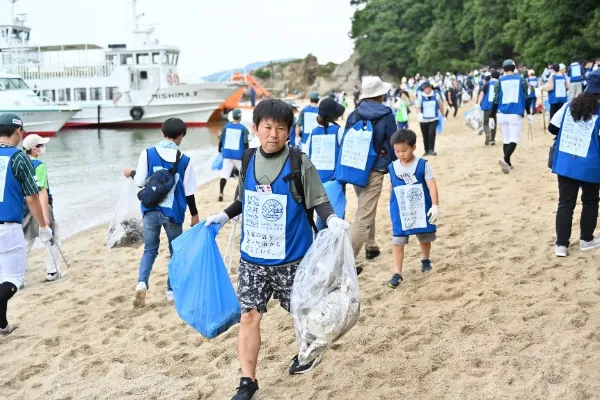 昨年に引き続き、２回目の開催「KANDOクリーン大作戦2024 in瀬戸内海」で海洋ごみ1.4トンを回収！